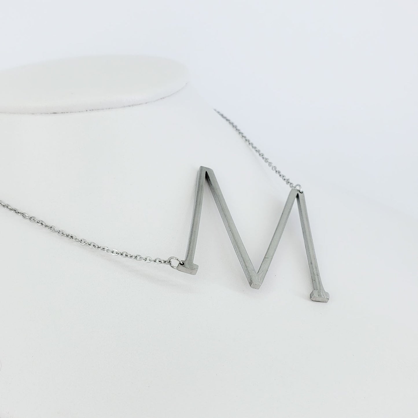 Collar inicial grande